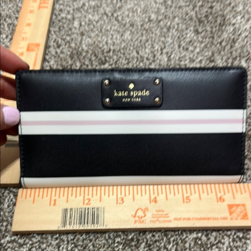 Kate Spade New York Wallet Groove Street Stacy stripe leather continental. - Picture 2 of 7